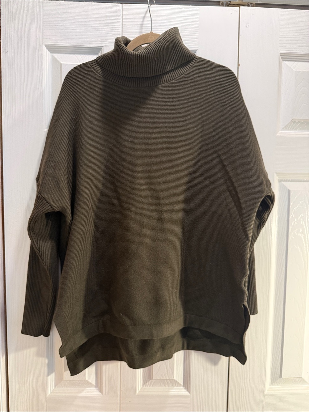 Turtleneck Oversized Sweater - Olive Green-looks great with leggings